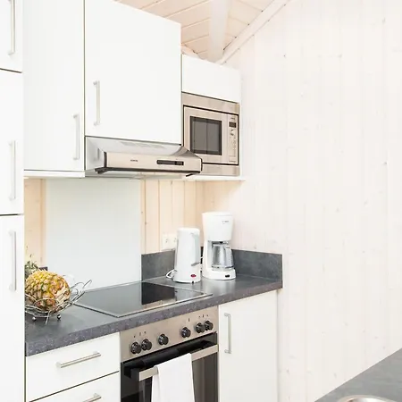 Strandvilla Mit 4 Schlafzimmern بيت للعطل *