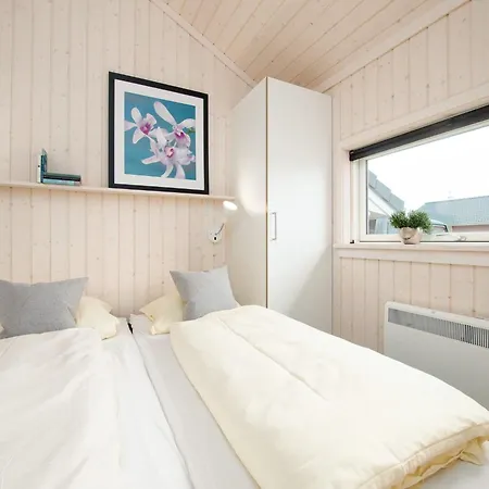 بيت للعطل Strandvilla Mit 4 Schlafzimmern Großenbrode